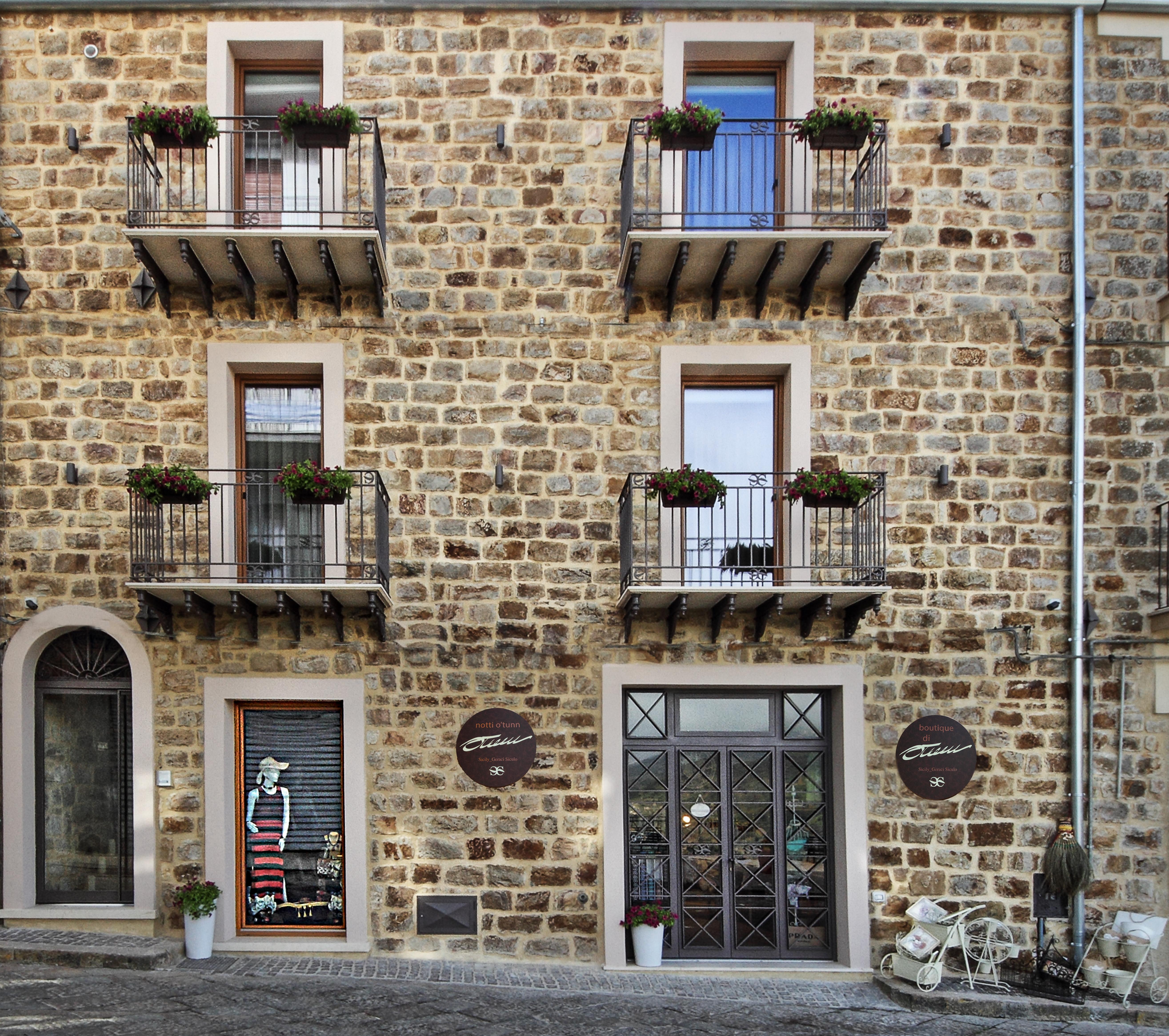 Notti O' Tunn Luxury Rooms In Centro Geraci Siculo المظهر الخارجي الصورة