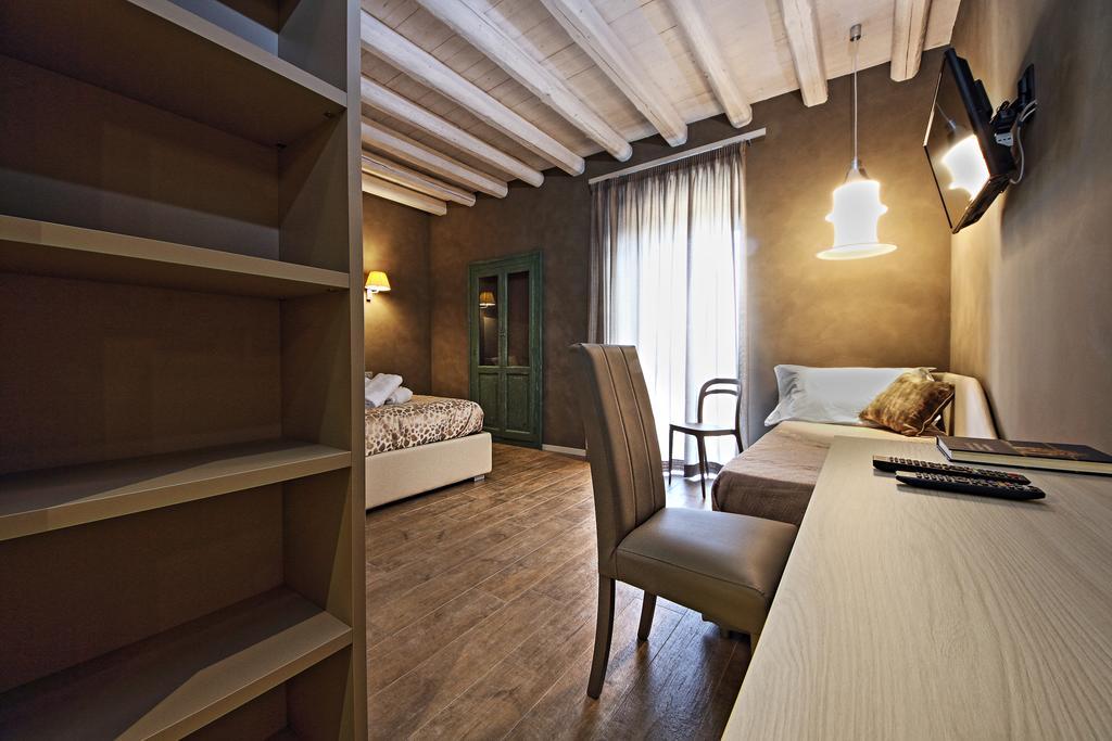 Notti O' Tunn Luxury Rooms In Centro Geraci Siculo المظهر الخارجي الصورة