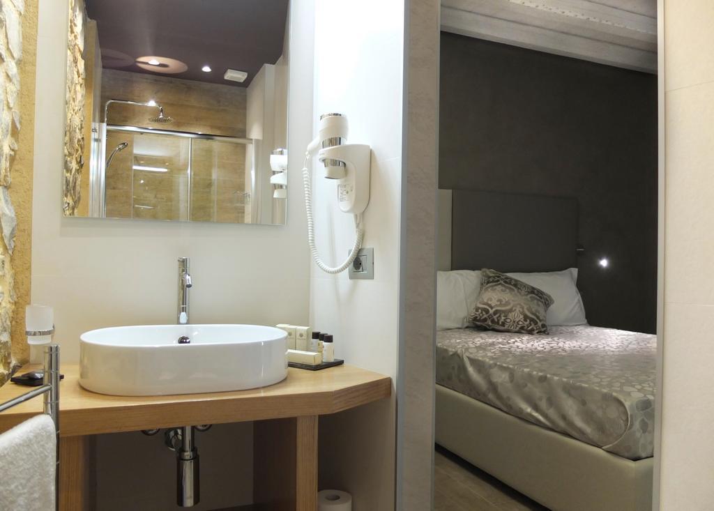 Notti O' Tunn Luxury Rooms In Centro Geraci Siculo المظهر الخارجي الصورة
